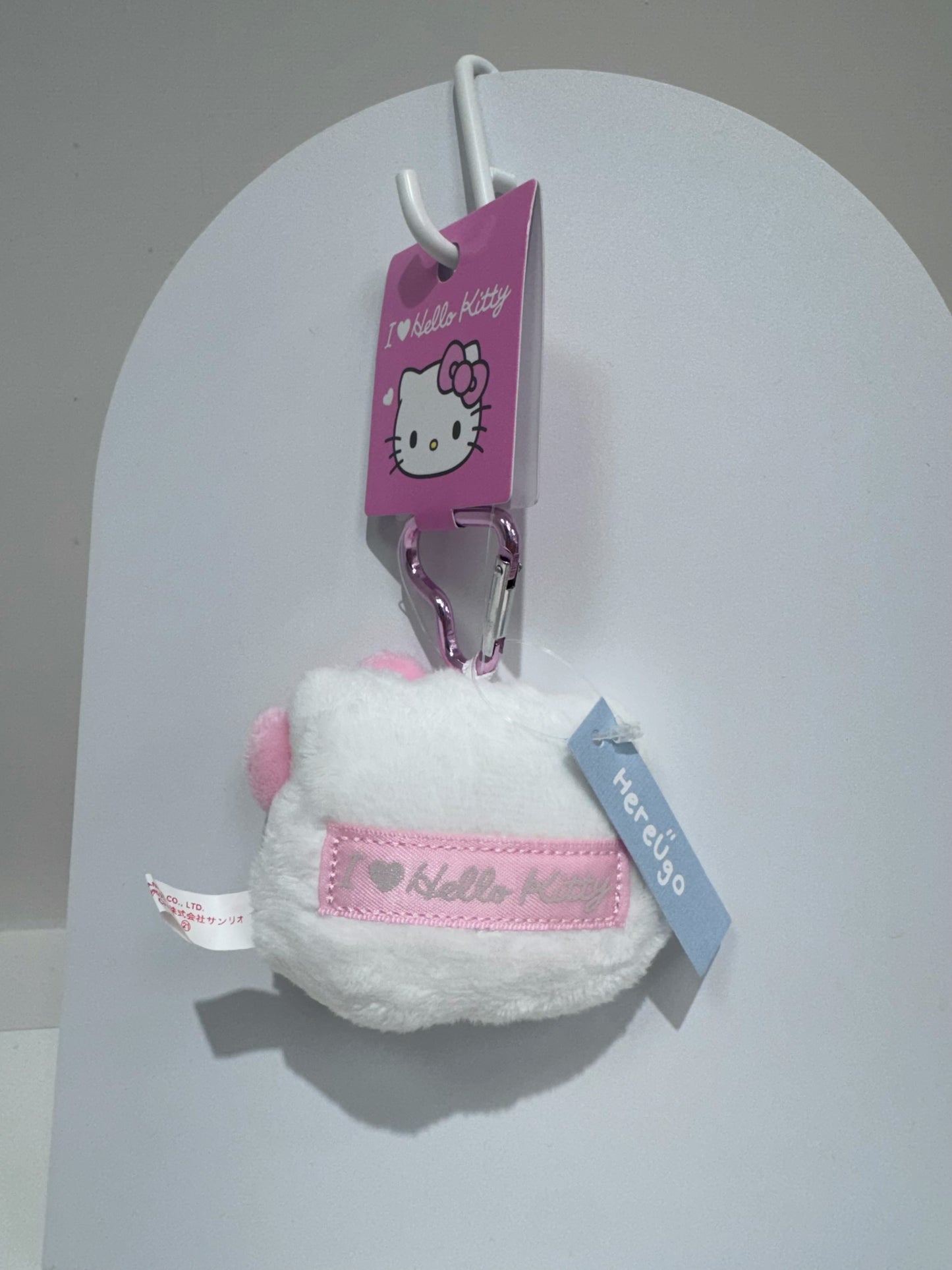 日本 三麗鷗Sanrio 大頭Hello Kitty愛心扣吊飾(六色)