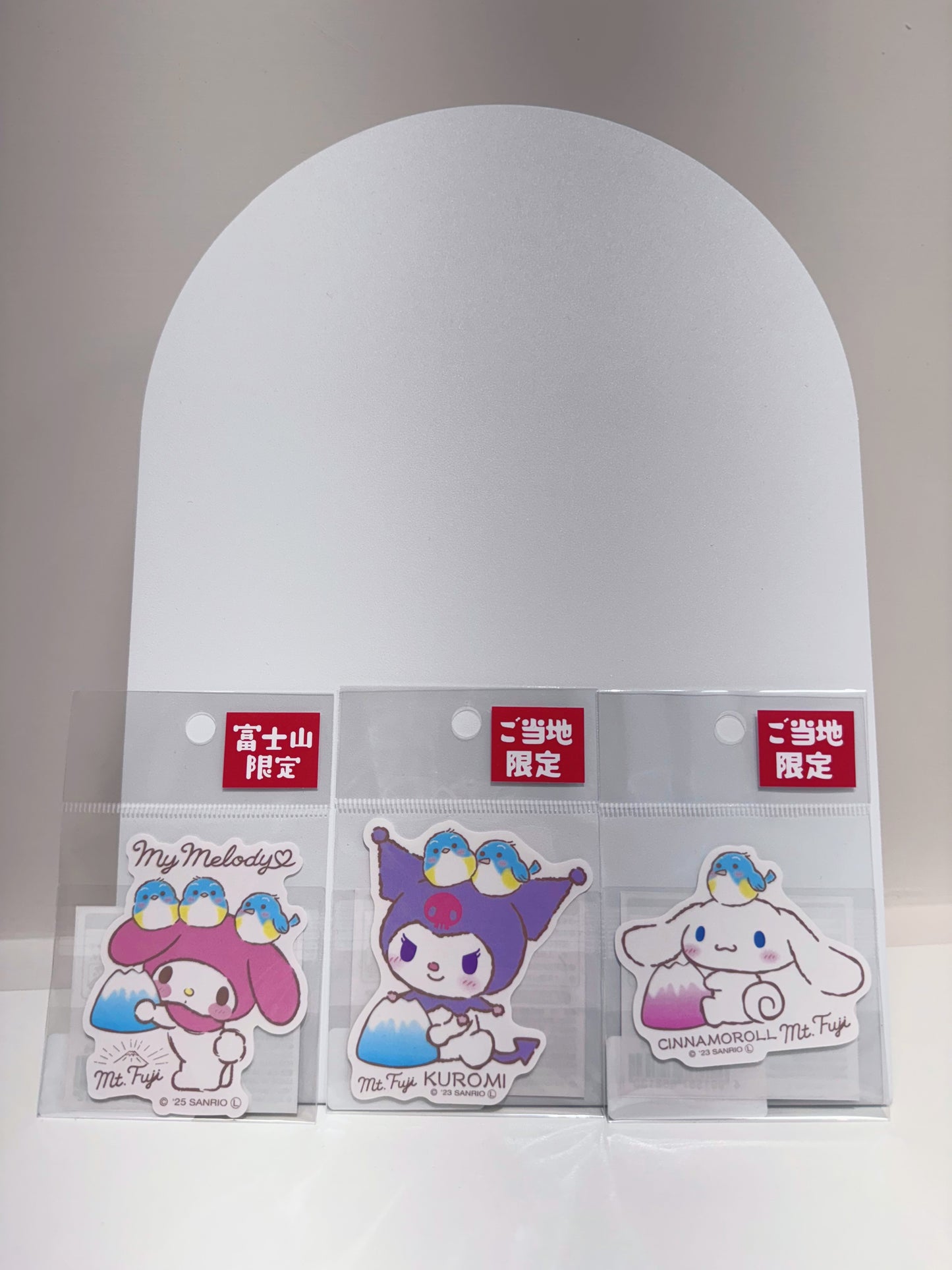 日本 富士山限定 三麗鷗Sanrio 角色裝飾貼紙(三款)