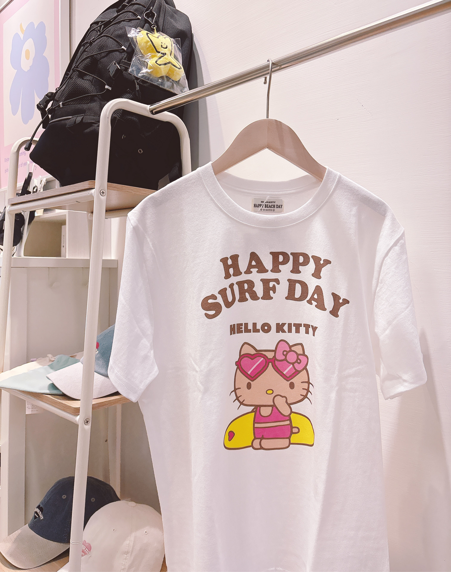 沖繩限定Hello Kitty曬黑衝浪板t-shirt (S)