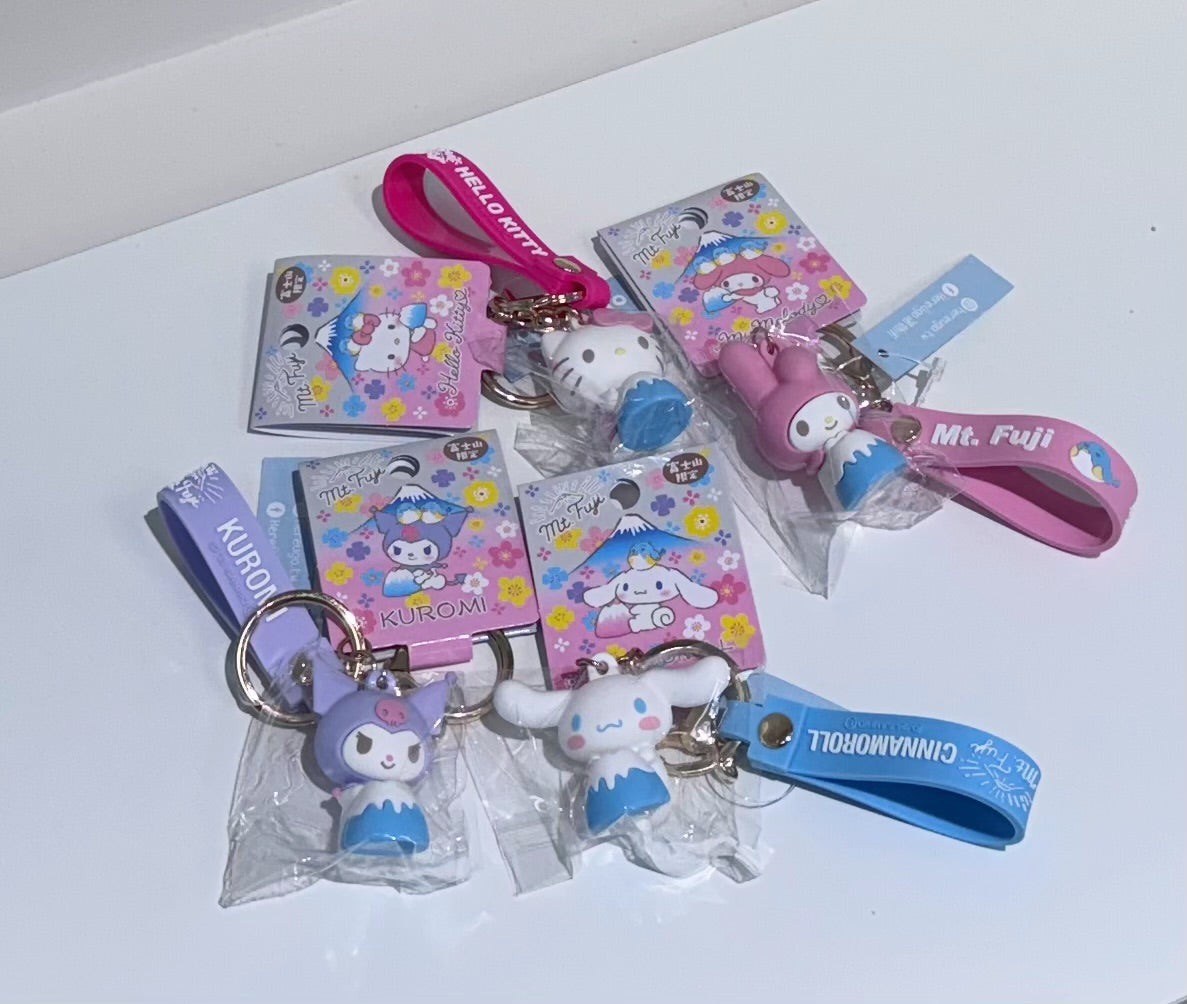 日本 富士山限定 三麗鷗Sanrio 公仔吊飾(四款)