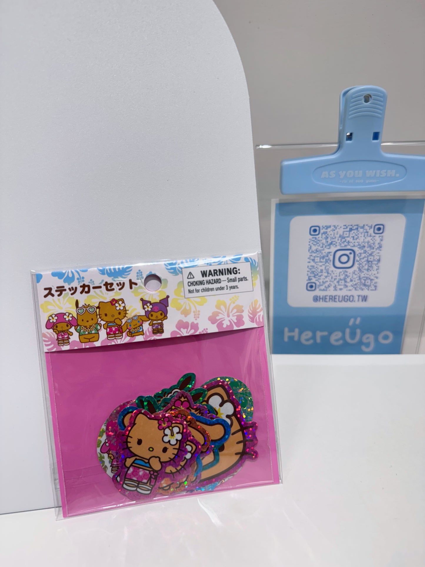 日本 三麗鷗Sanrio 夏日假期 日燒曬黑系列 貼紙(內含17張)