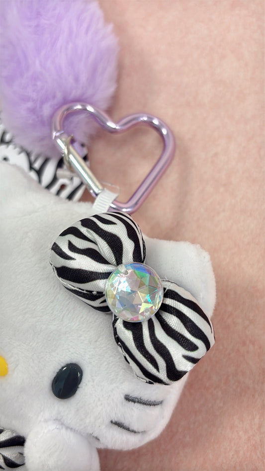 Hello Kitty 豹紋紫毛心型掛圈吊飾