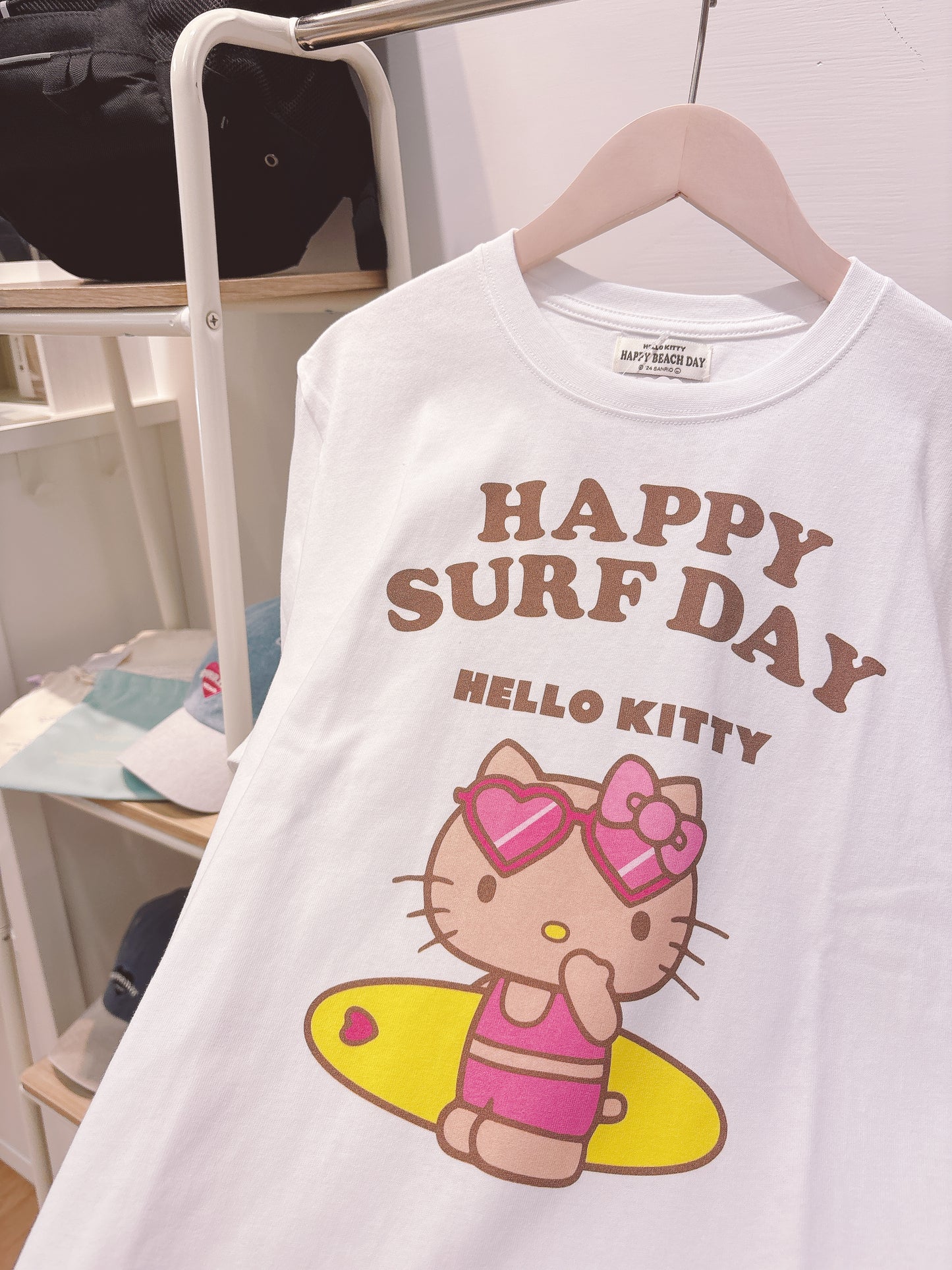 沖繩限定Hello Kitty曬黑衝浪板t-shirt (S)