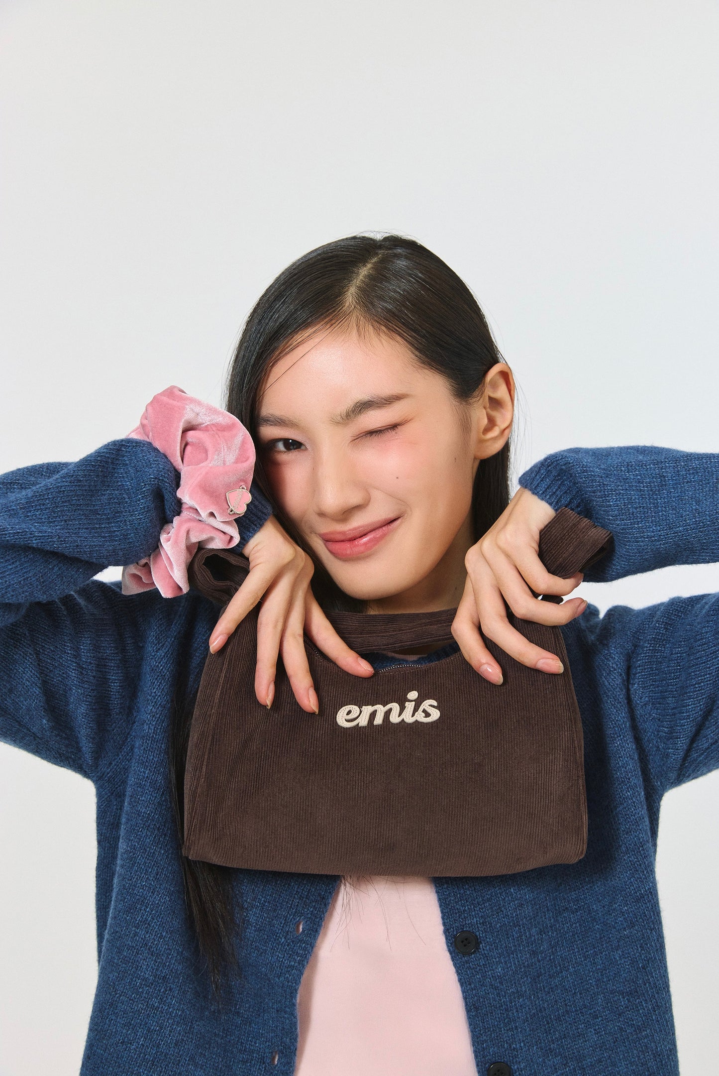 [EMIS] 燈芯絨 Logo HOBO包