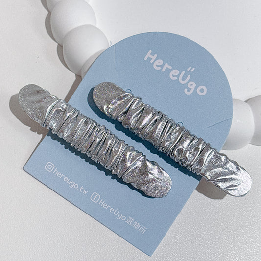 韓製。銀色仿皮革皺摺髮夾/瀏海夾