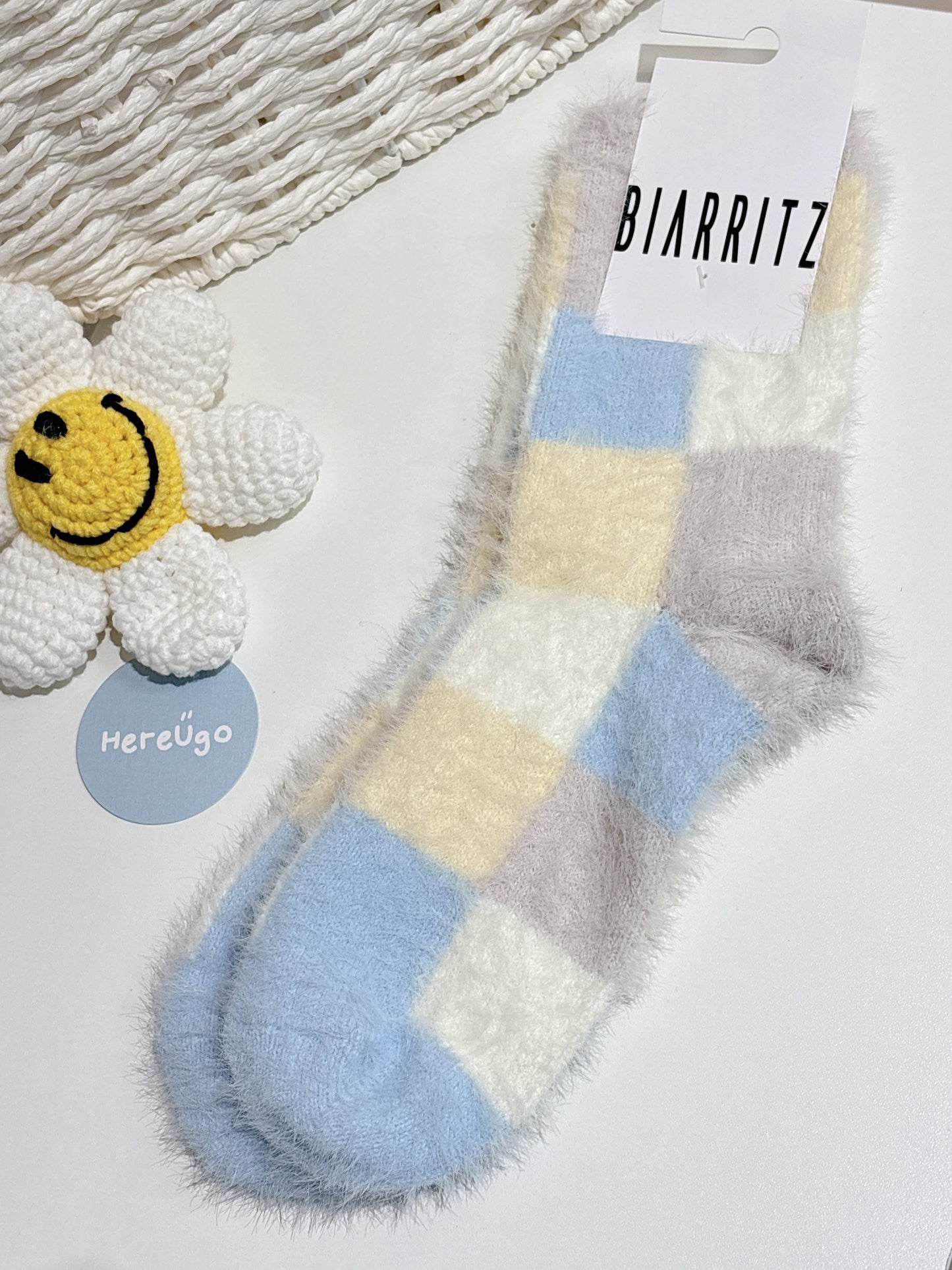 韓製。毛海拼色方格中筒襪