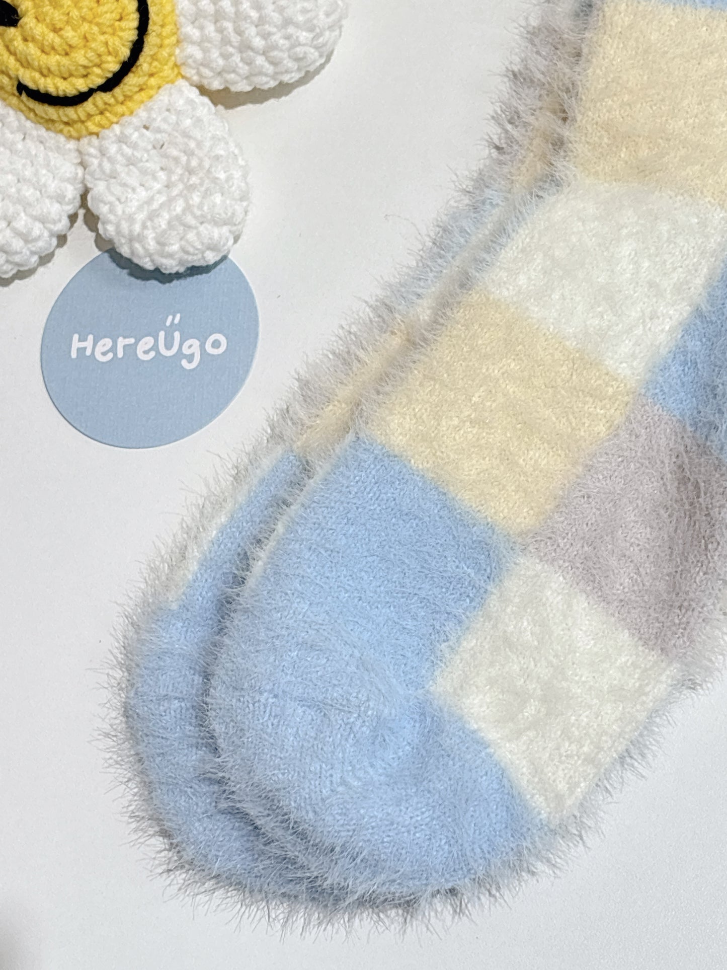 韓製。毛海拼色方格中筒襪