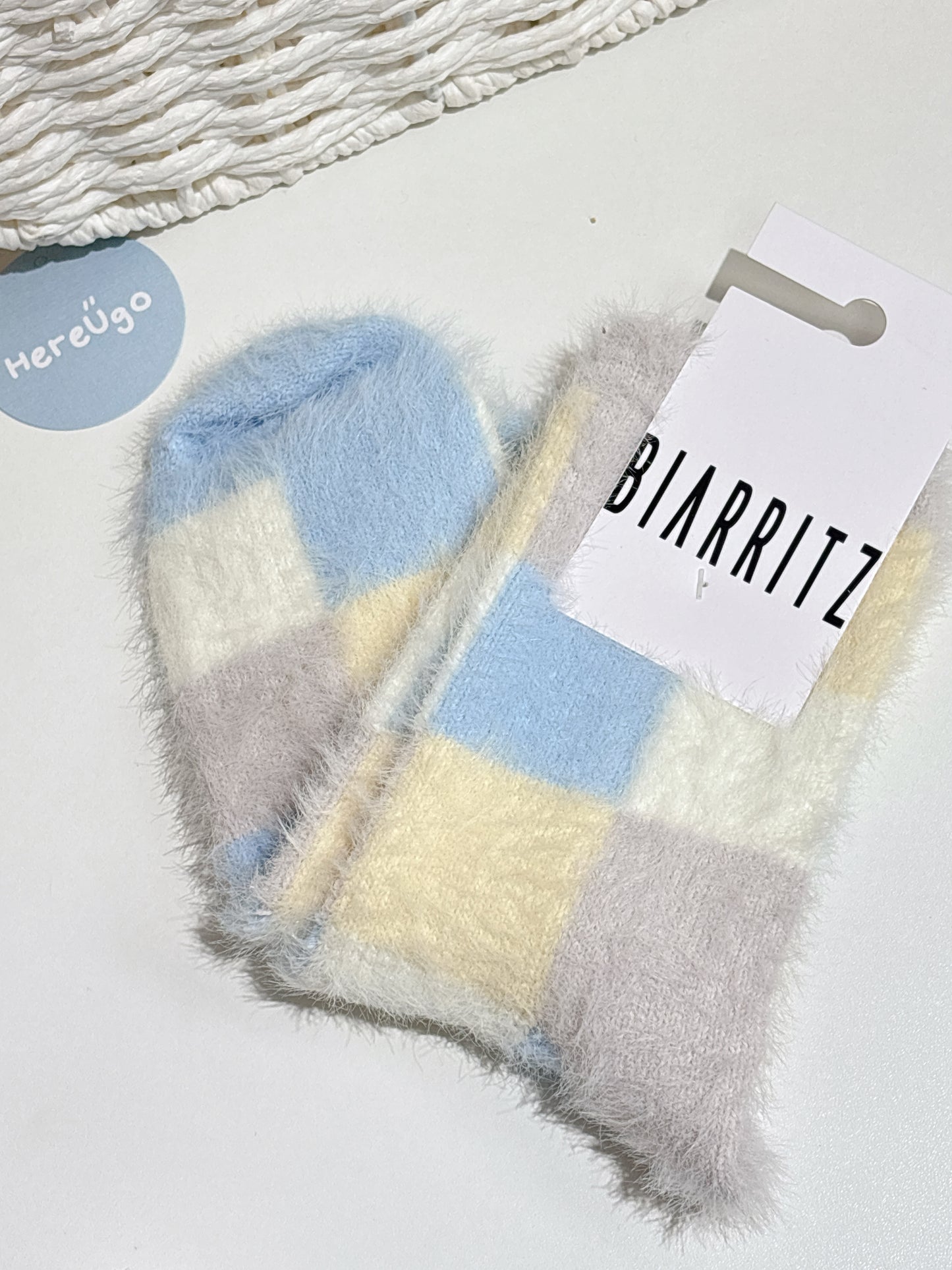 韓製。毛海拼色方格中筒襪