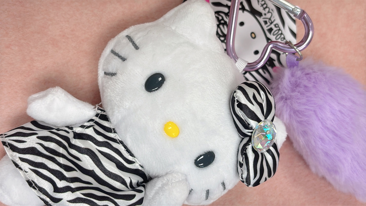 Hello Kitty 豹紋紫毛心型掛圈吊飾